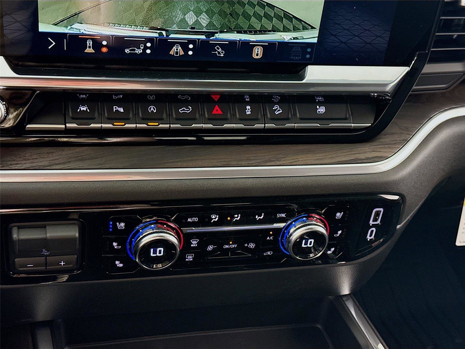 New 2026 GMC Sierra 1500 SLT AWD/4WD image 11