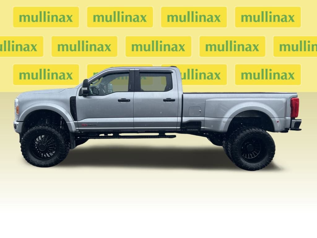 Used 2024 Ford F450 XLT image 11