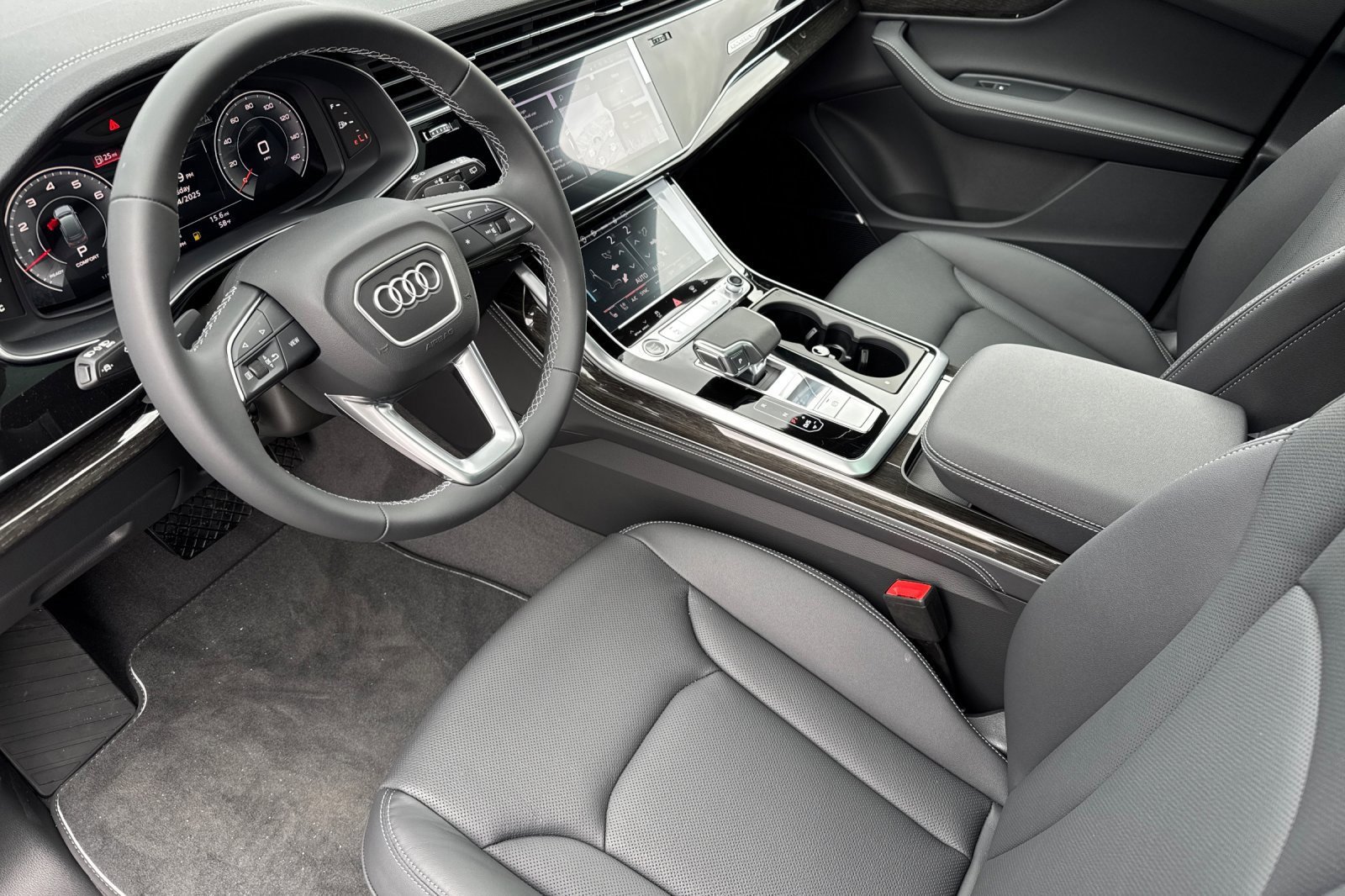 New 2026 Audi Q7 3.0T Premium Plus image 7