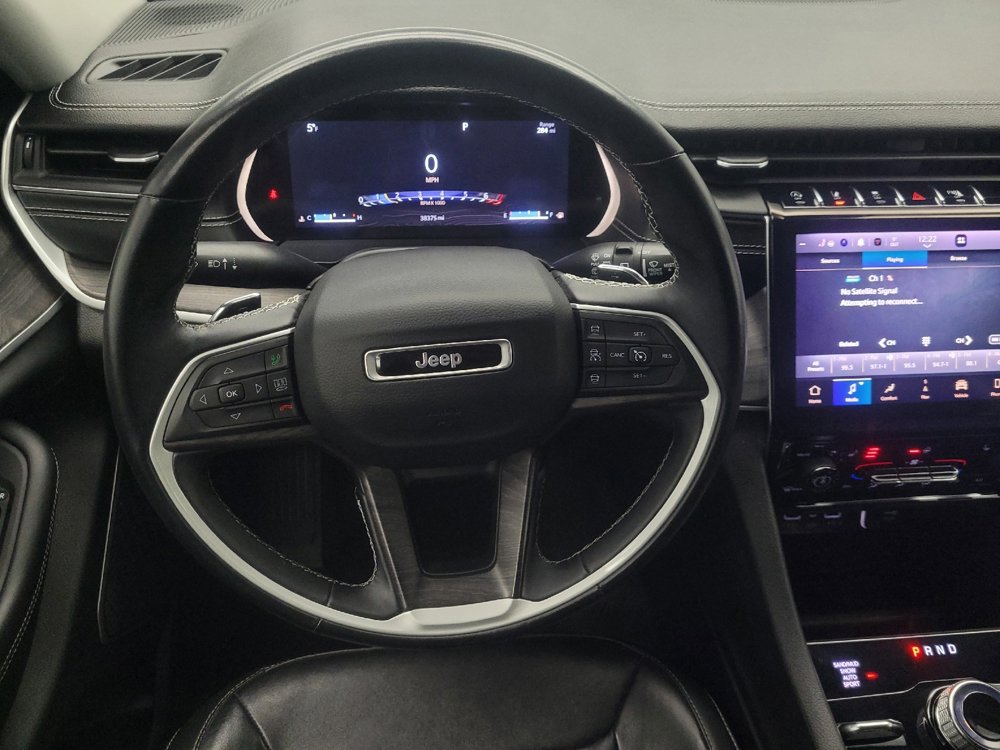 Used 2022 Jeep Grand Cherokee Limited image 22