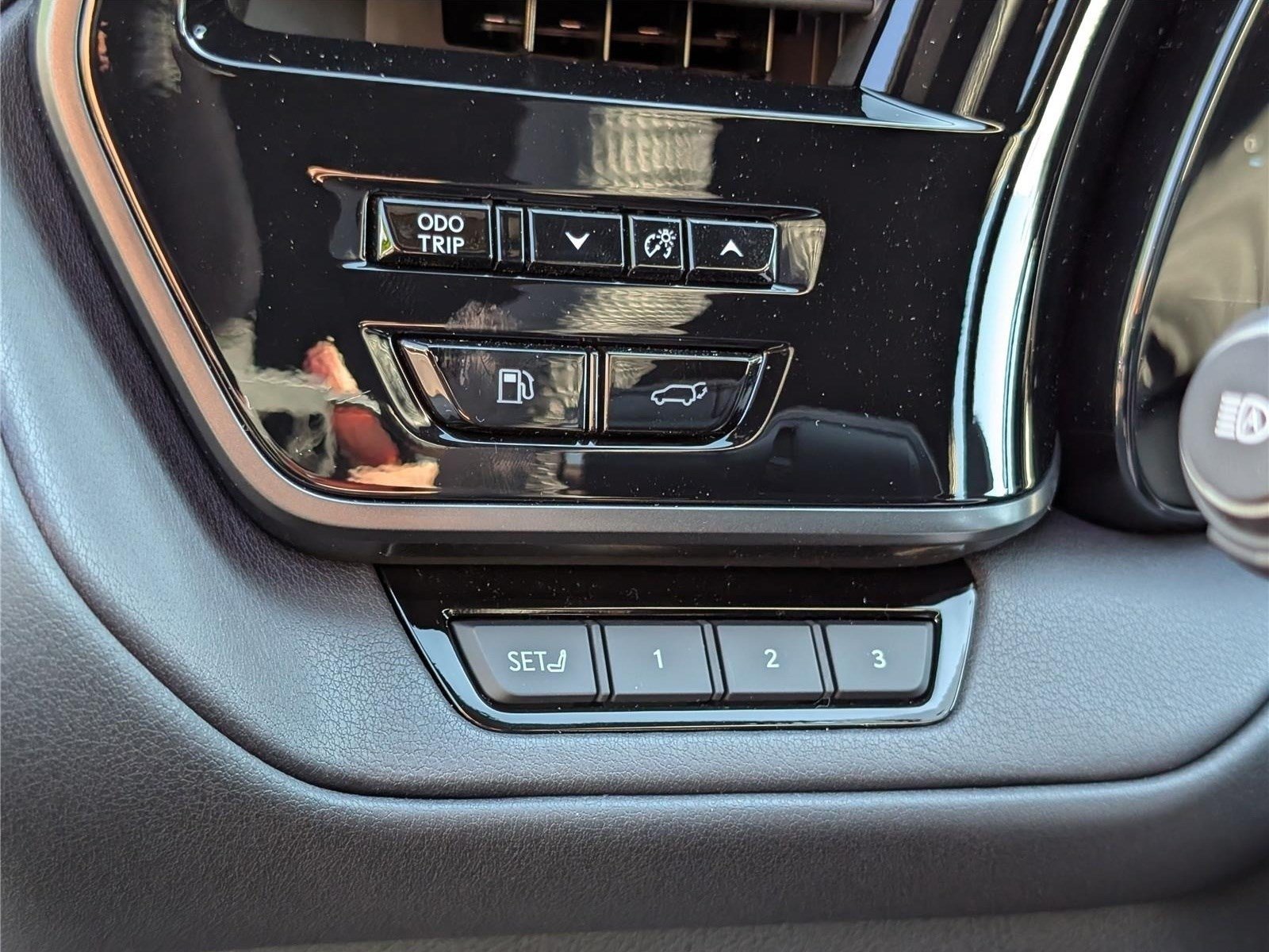 New 2026 Lexus TX 500h AWD w/ Technology Package image 21