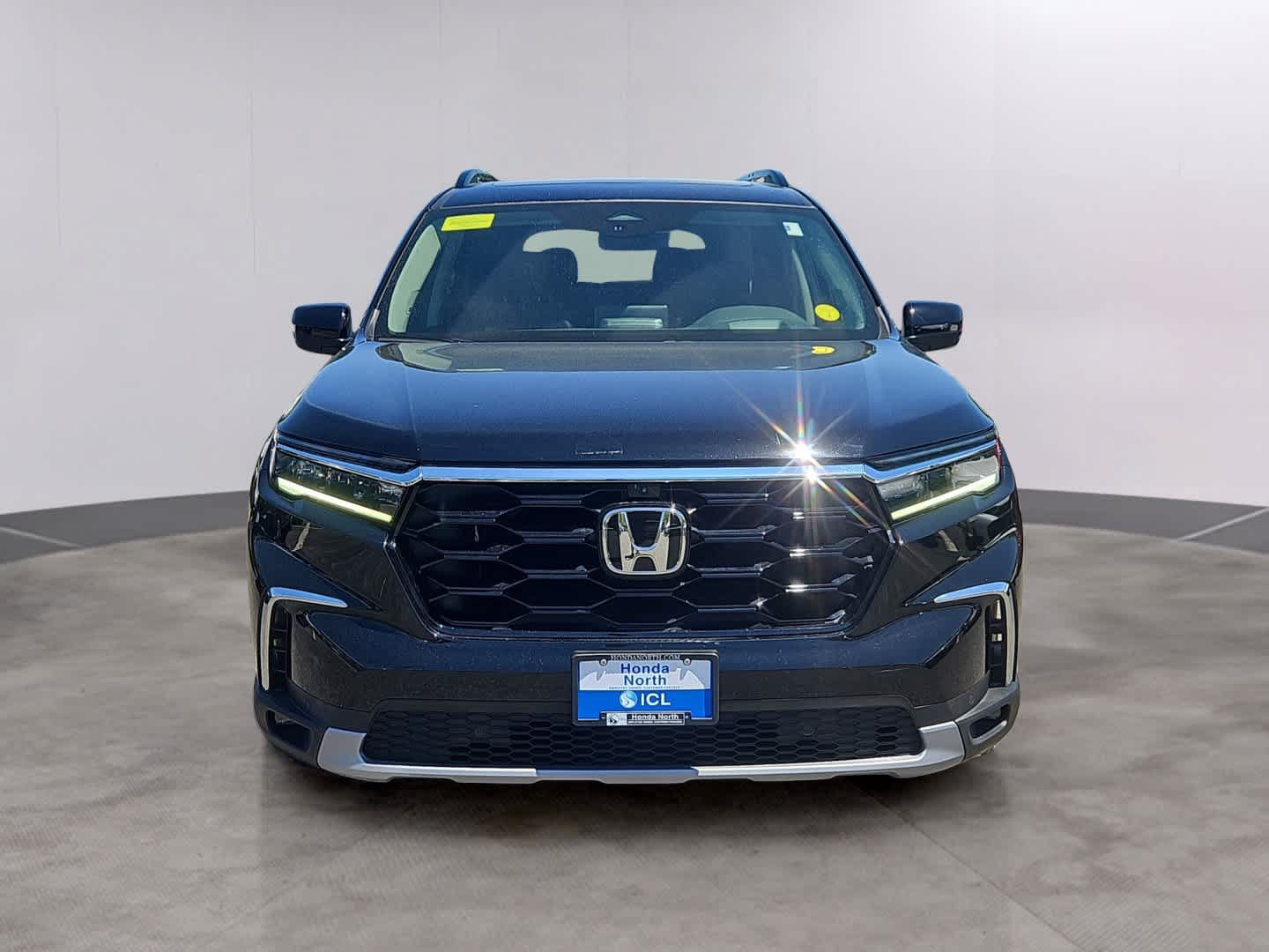 Certified 2023 Honda Pilot Elite image 2