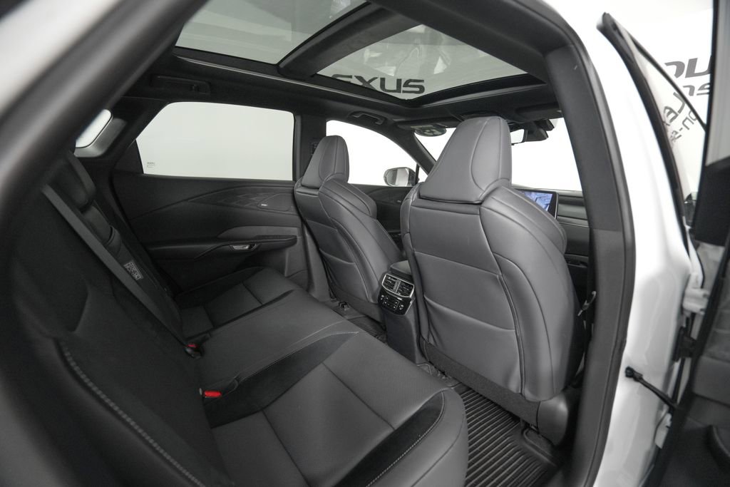 Certified 2023 Lexus RX 500h F Sport w/ Accessory Package (Z1) AWD/4WD image 18