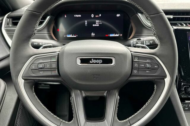 New 2026 Jeep Grand Cherokee Laredo X AWD/4WD image 20