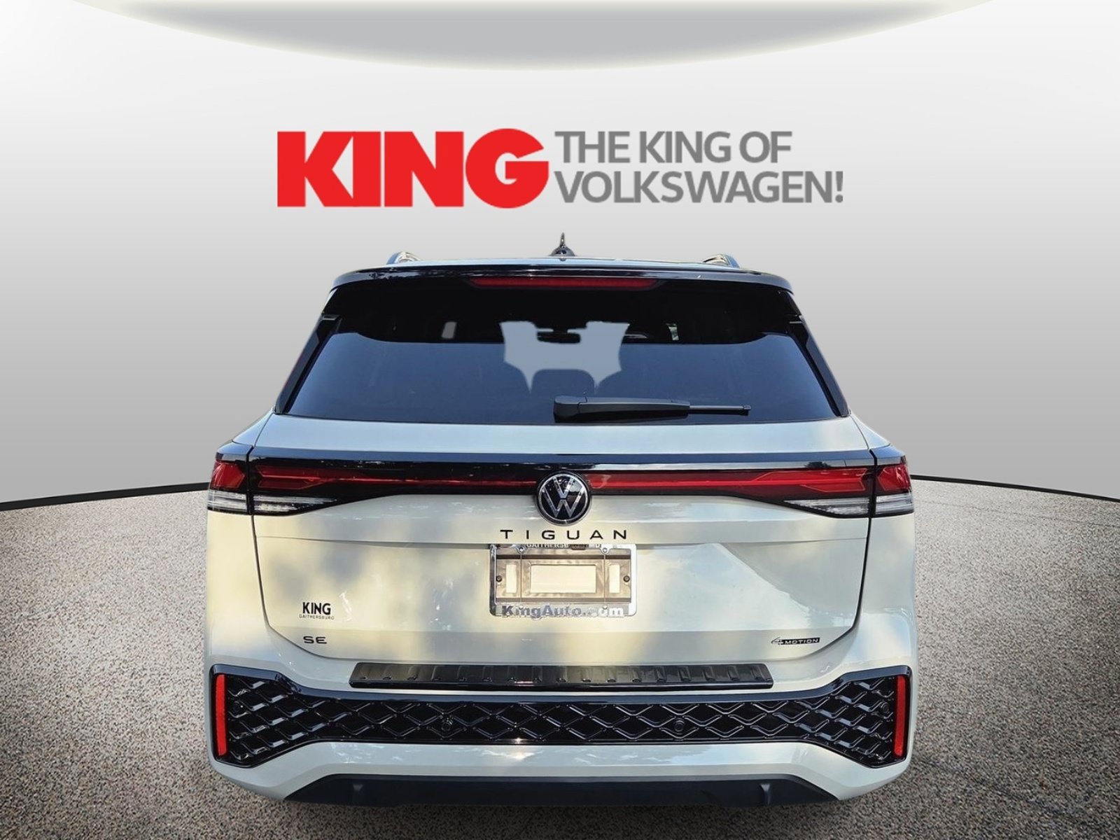 New 2026 Volkswagen Tiguan SE R-Line AWD/4WD image 4