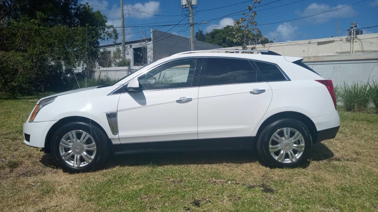 Used 2015 Cadillac SRX Luxury image 1