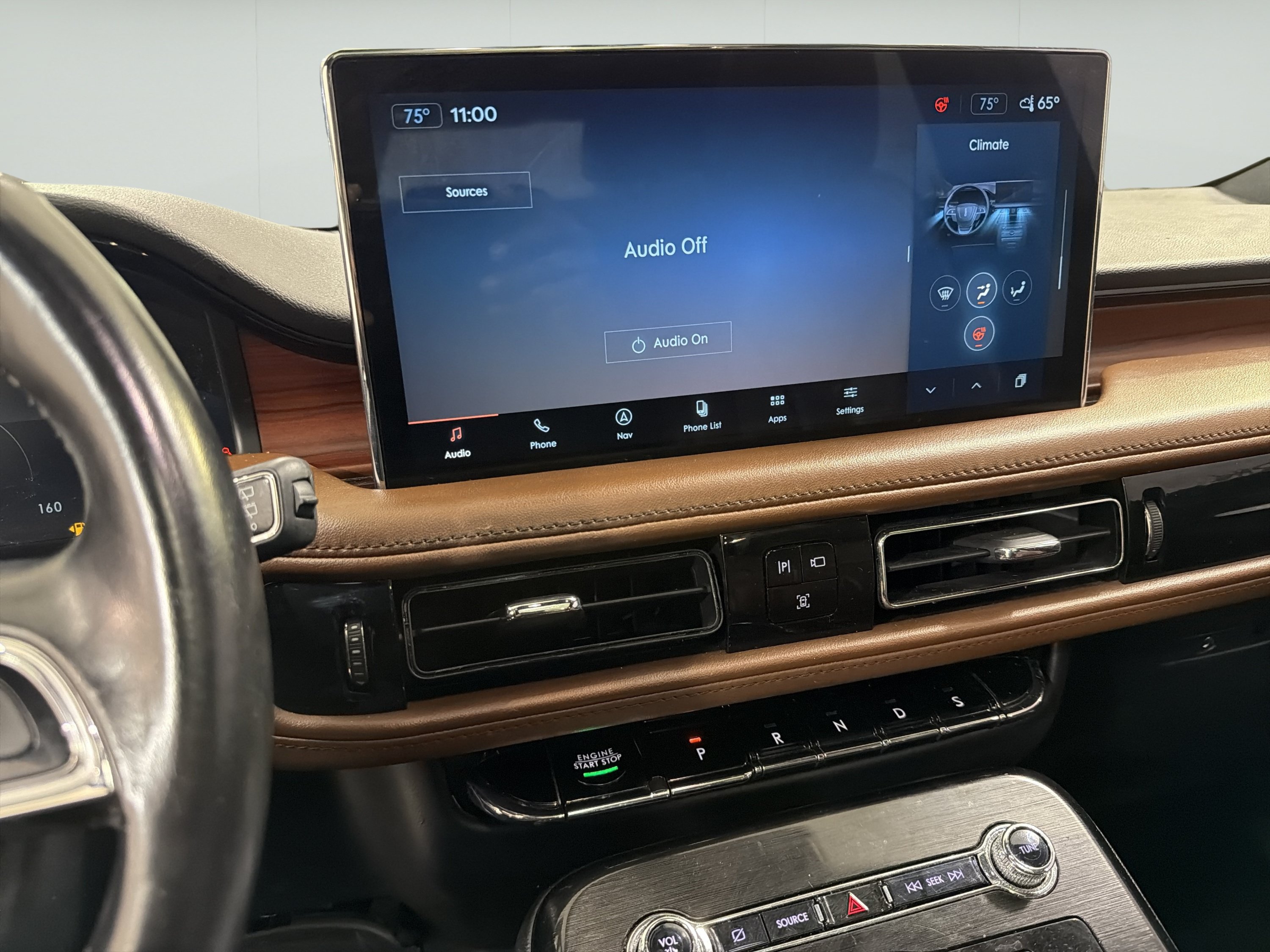 Used 2022 Lincoln Nautilus Reserve FWD image 17
