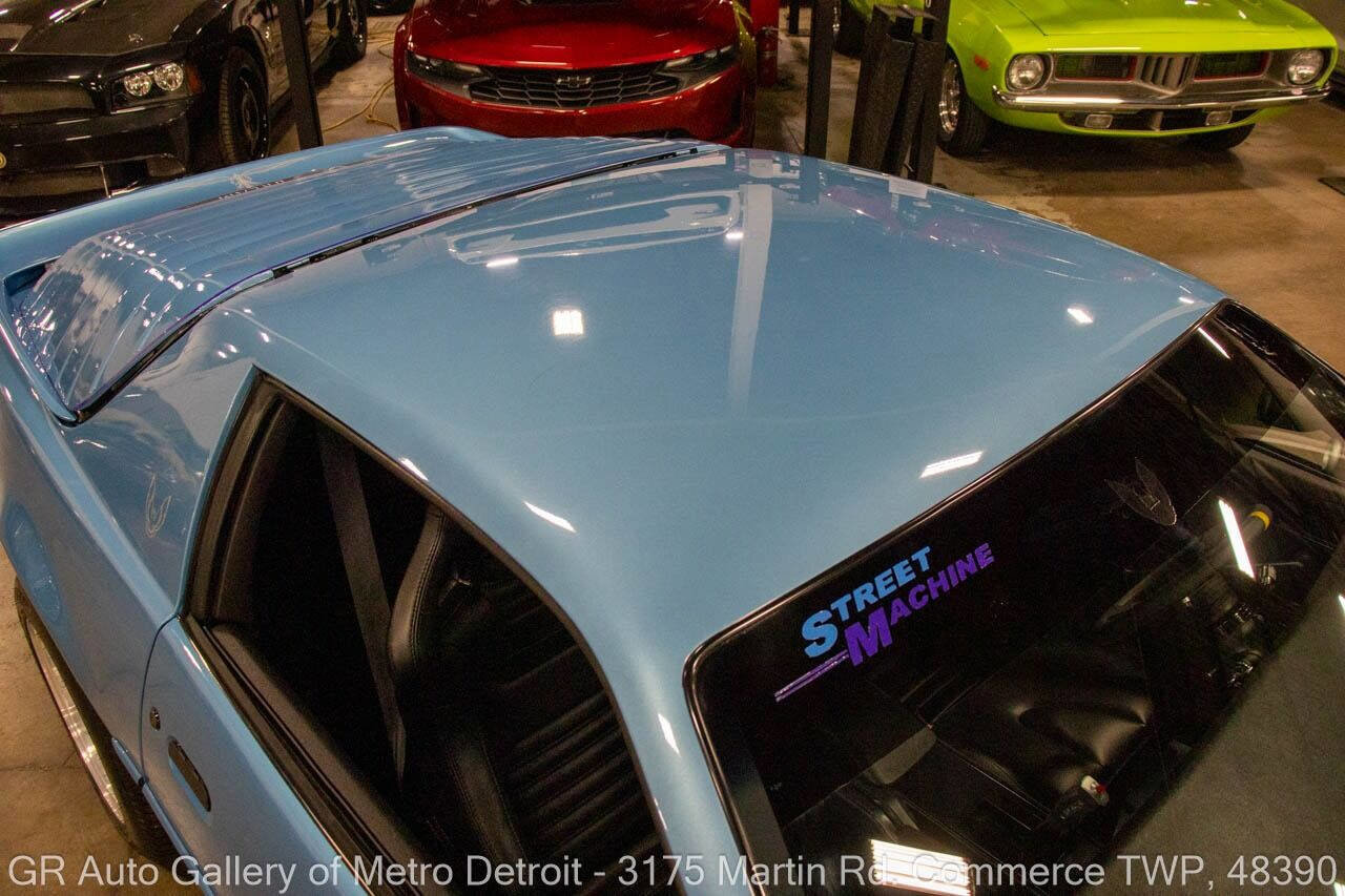 Used 1988 Pontiac Firebird Formula image 14