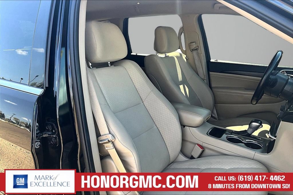 Used 2022 Jeep Grand Cherokee Laredo E w/ Security & Convenience Group AWD/4WD image 28