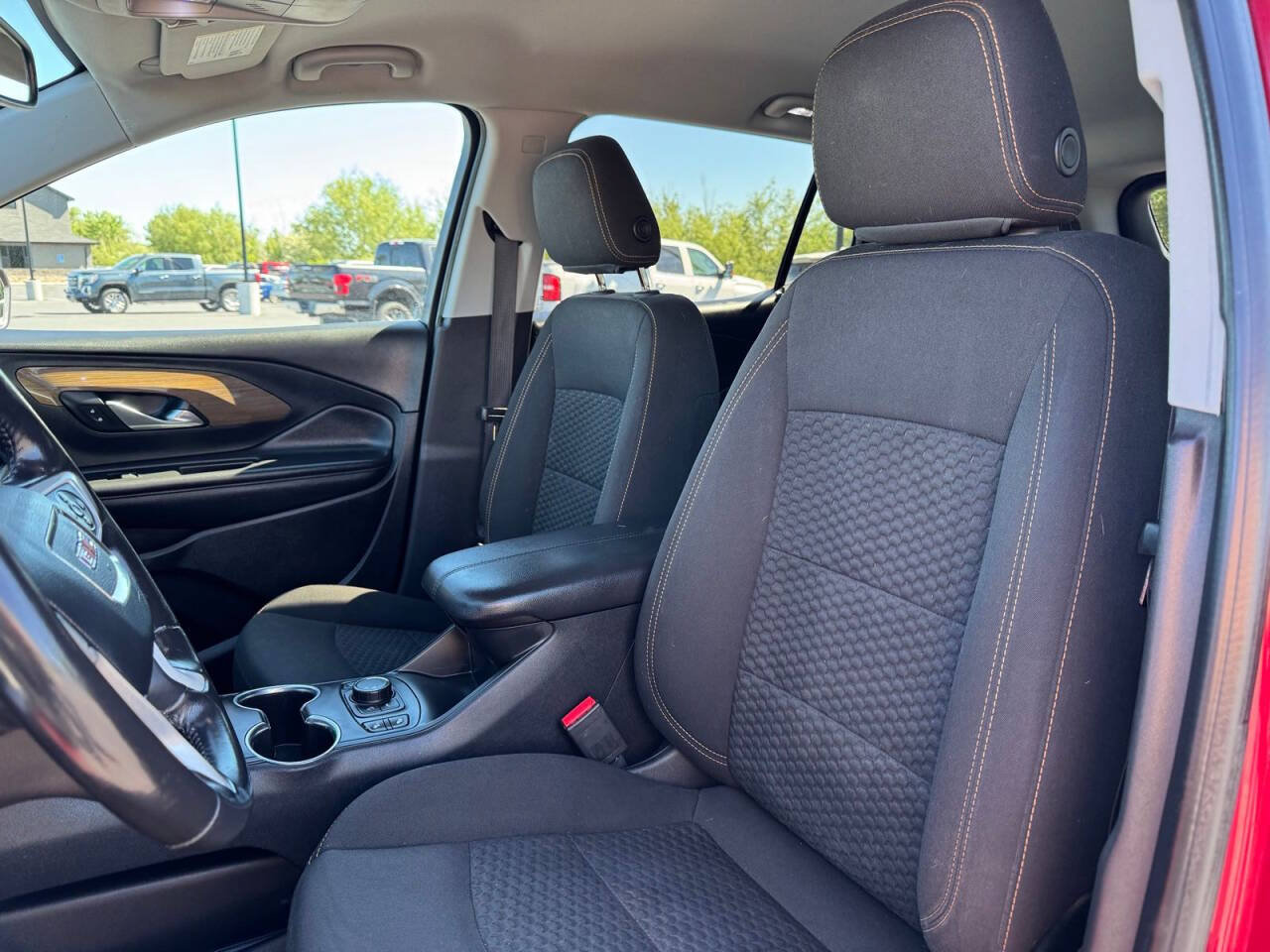 Used 2020 GMC Terrain SLE w/ Driver Convenience Package AWD/4WD image 14