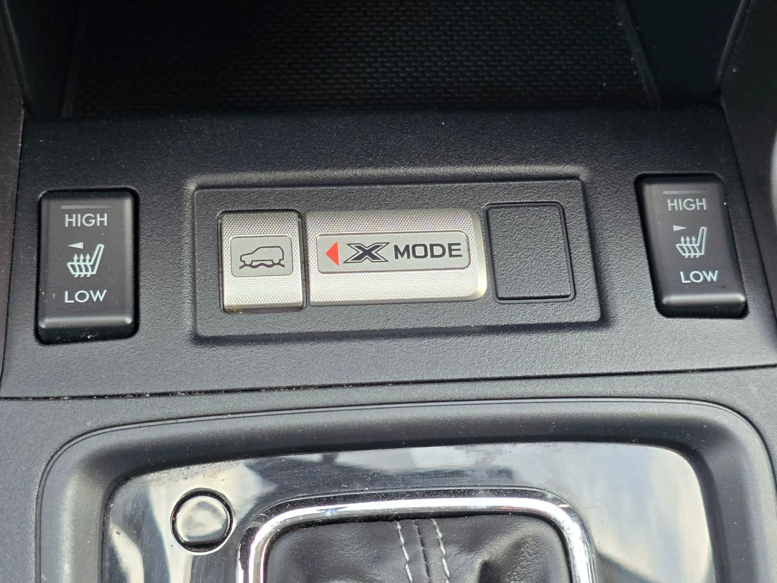 Used 2018 Subaru Forester 2.5i Touring AWD/4WD image 15
