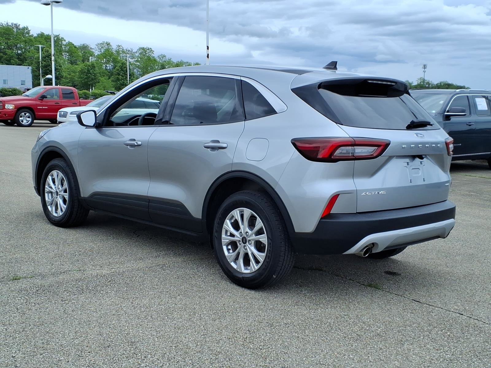 Used 2023 Ford Escape Active AWD/4WD image 4