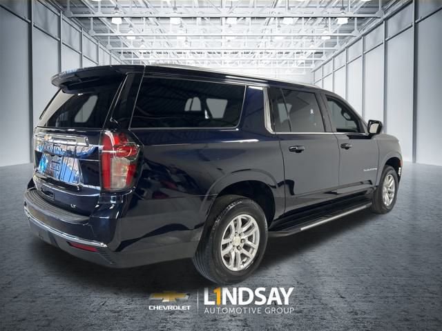 Used 2023 Chevrolet Suburban LT image 5
