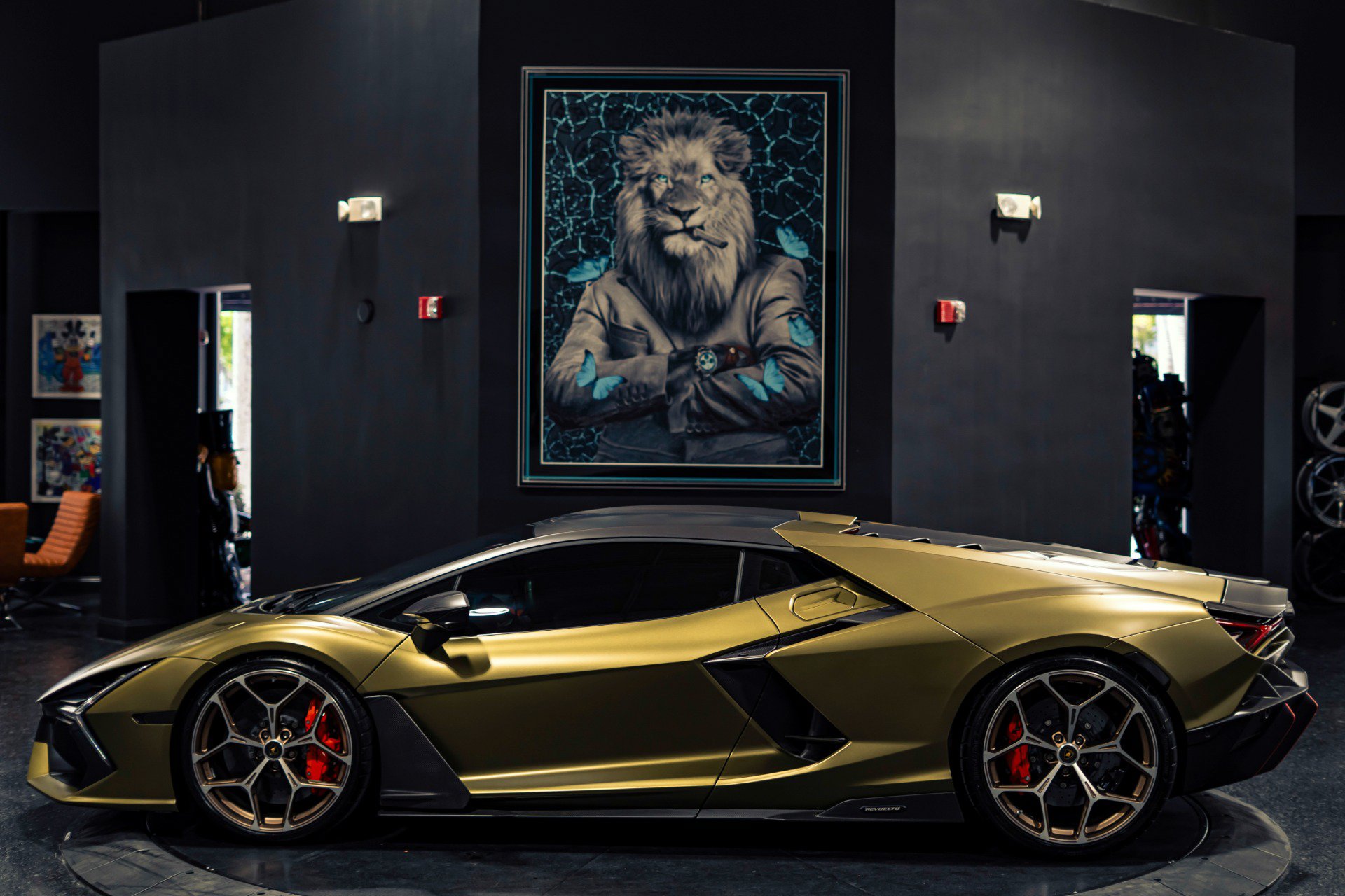 Used 2025 Lamborghini Revuelto AWD/4WD image 55