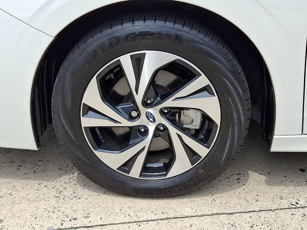 Used 2025 Subaru Legacy Premium AWD/4WD image 8