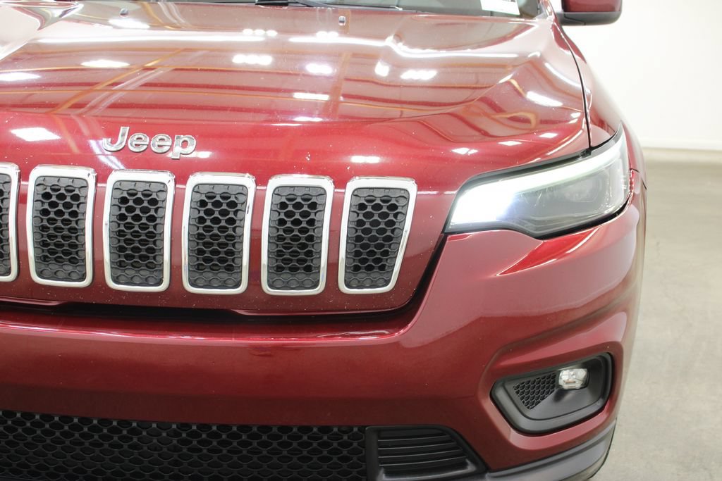 Used 2019 Jeep Cherokee Latitude w/ Popular Appearance Group FWD image 8