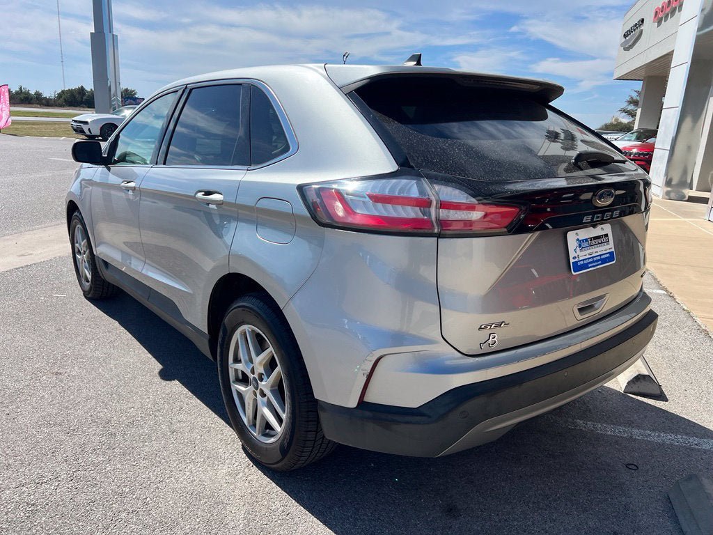 Used 2022 Ford Edge SEL AWD/4WD image 3