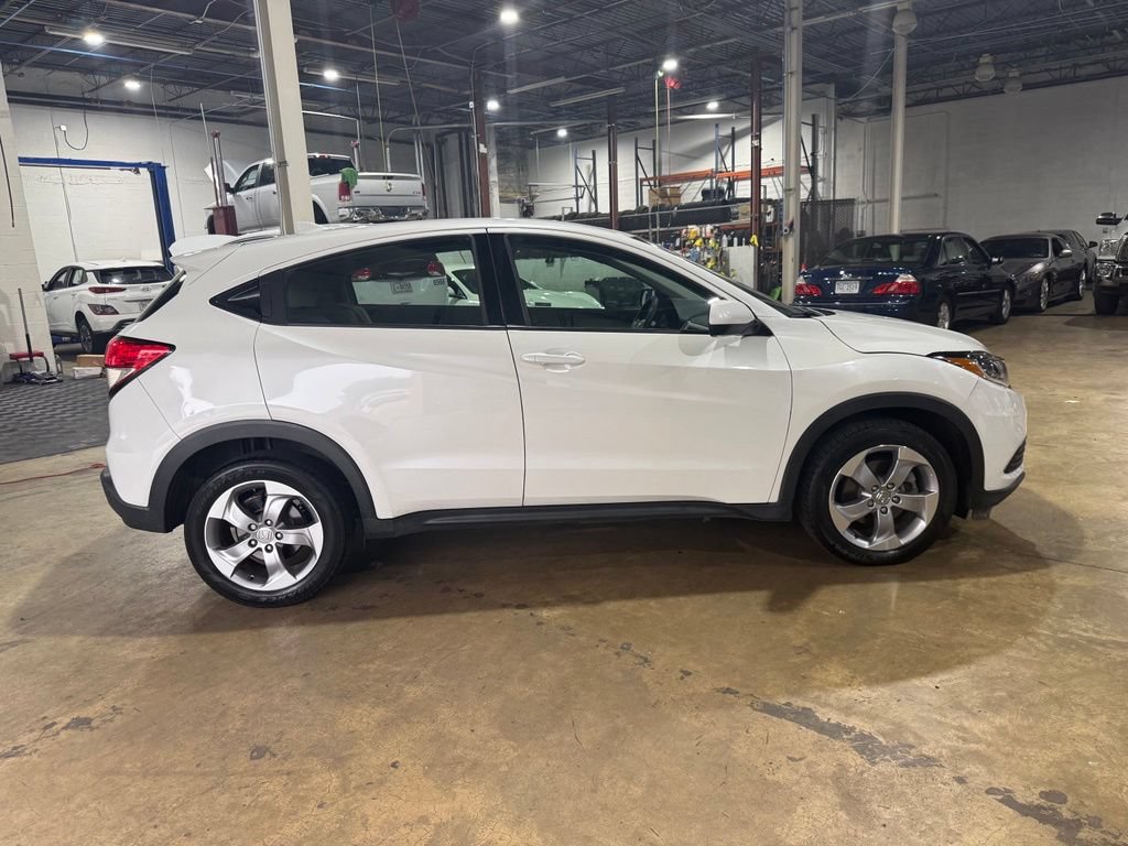 Used 2020 Honda HR-V LX image 5