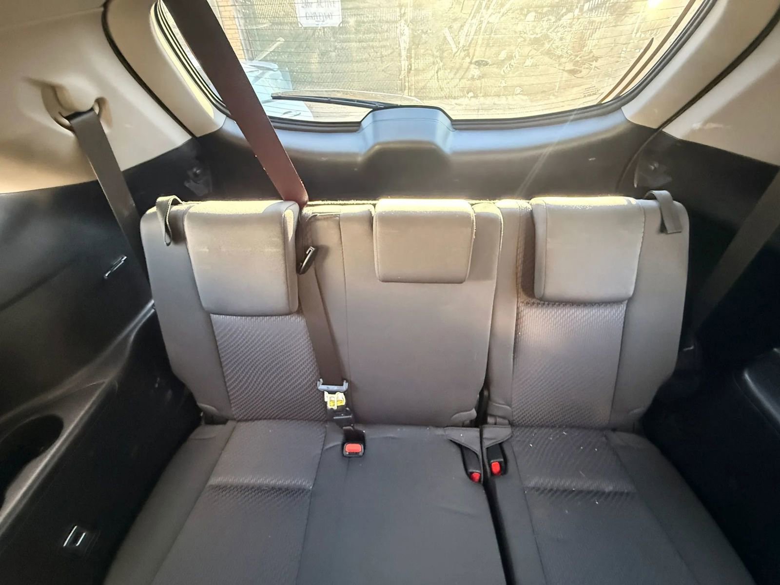 Used 2019 Toyota Highlander LE AWD/4WD image 30