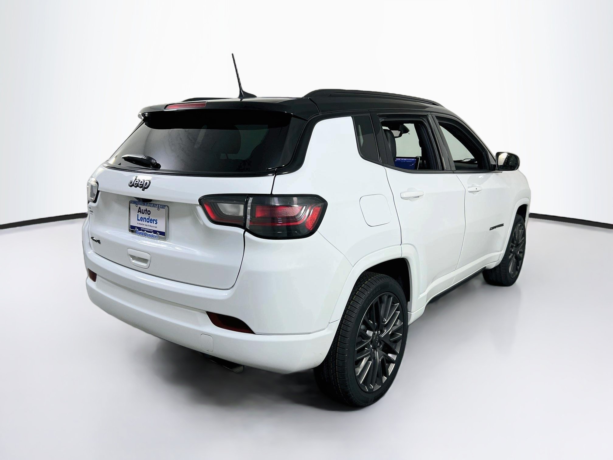 Used 2022 Jeep Compass High Altitude AWD/4WD image 5