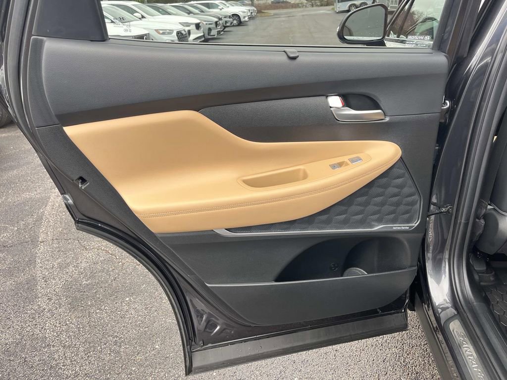 Used 2022 Hyundai Santa Fe Calligraphy image 18