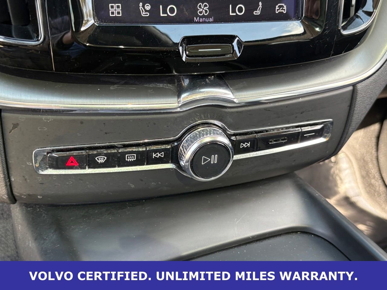 Certified 2023 Volvo XC60 B5 Core image 22