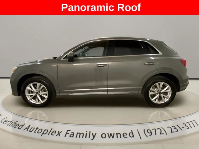 Used 2024 Audi Q3 2.0T Premium w/ Convenience Package AWD/4WD image 2