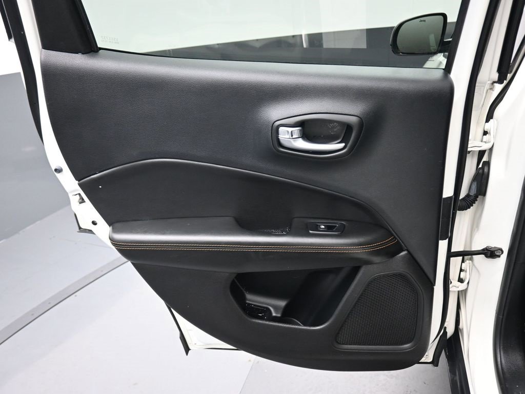 Used 2020 Jeep Compass Limited image 26