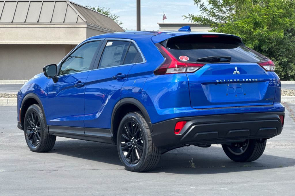 New 2026 Mitsubishi Eclipse Cross LE AWD/4WD image 9