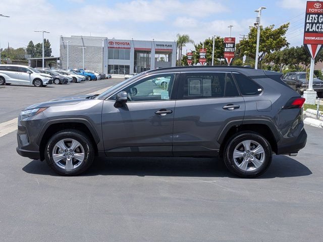 Used 2025 Toyota RAV4 XLE FWD image 12