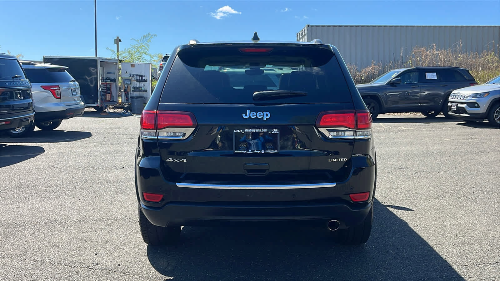 Used 2020 Jeep Grand Cherokee Limited w/ Premium Lighting Group AWD/4WD image 5