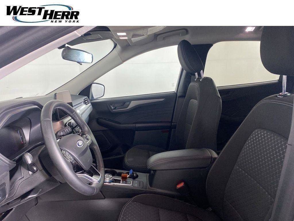 Used 2023 Ford Escape Active AWD/4WD image 46