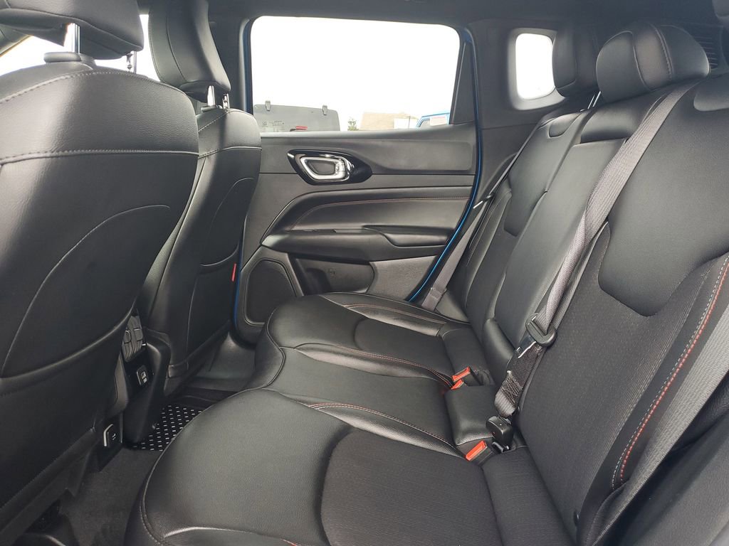 Used 2024 Jeep Compass Trailhawk image 11