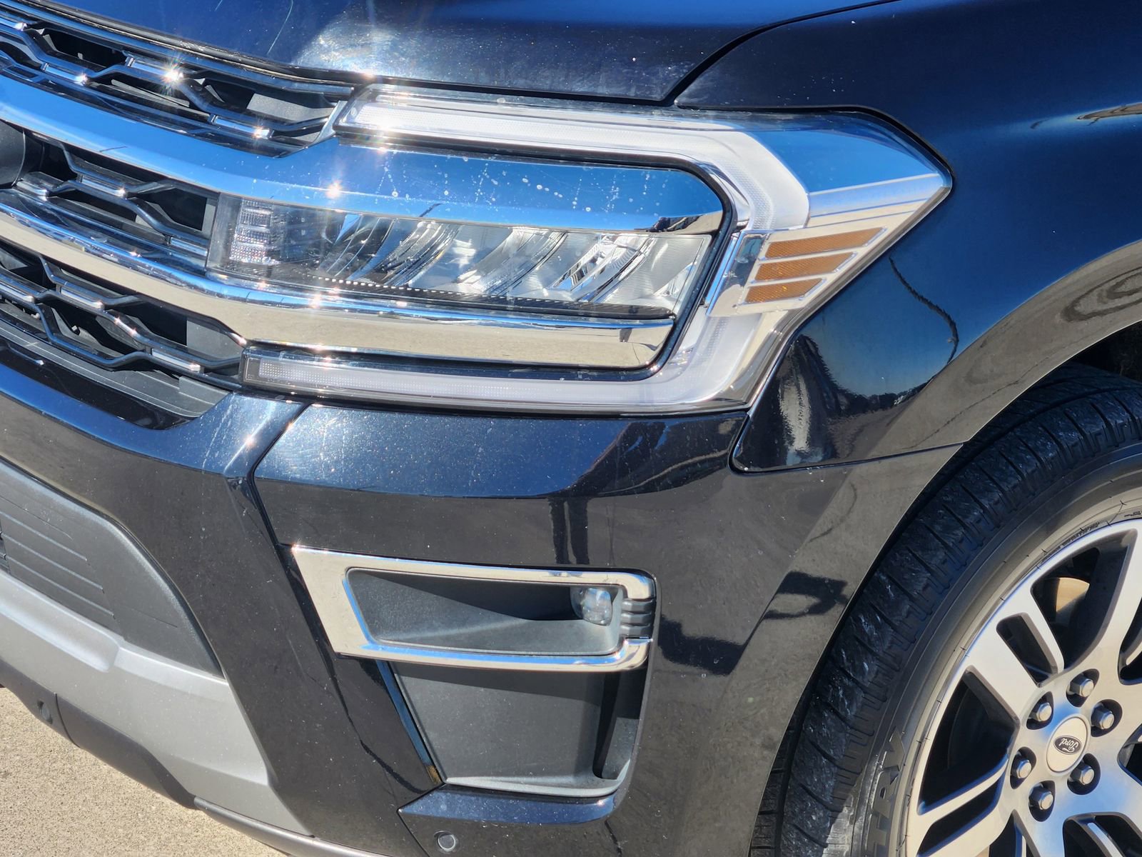 Used 2024 Ford Expedition Max Limited image 10