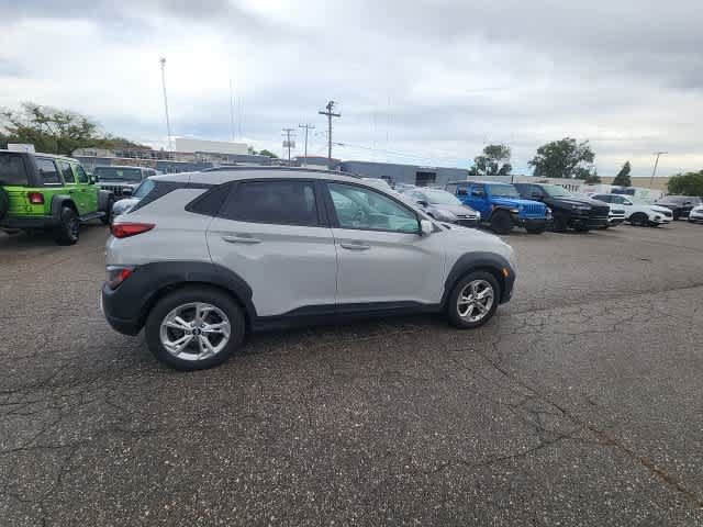 Used 2022 Hyundai Kona SEL w/ Convenience Package AWD/4WD image 9