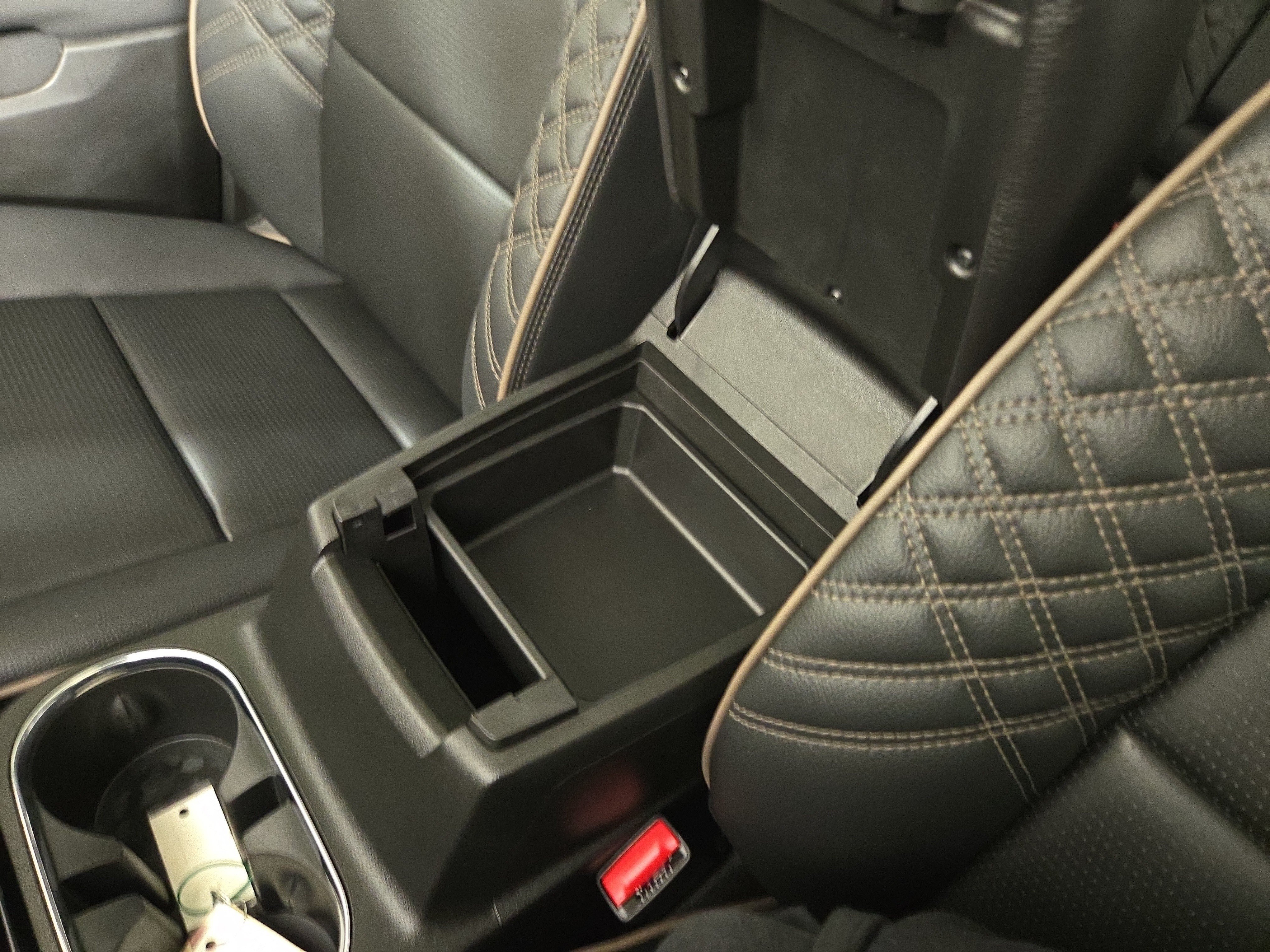 Certified 2024 GMC Canyon Denali AWD/4WD image 29