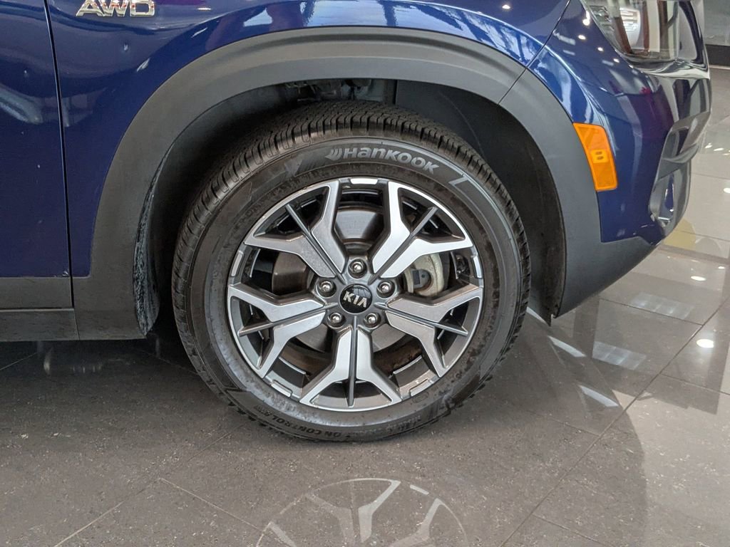 Used 2021 Kia Seltos EX AWD/4WD image 12