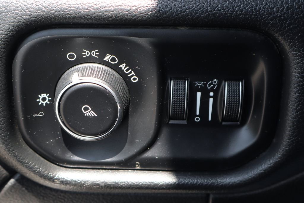 Used 2019 RAM 2500 Tradesman RWD image 24