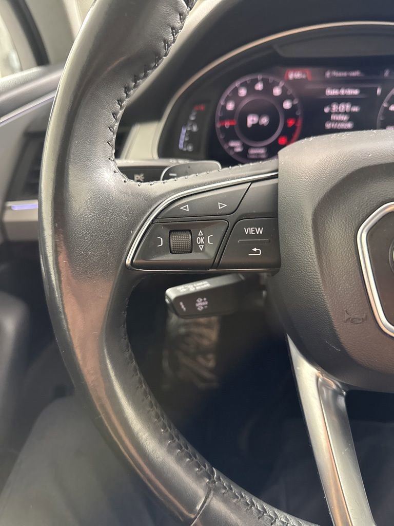 Used 2018 Audi Q7 2.0T Premium Plus w/ Premium Plus Package AWD/4WD image 32