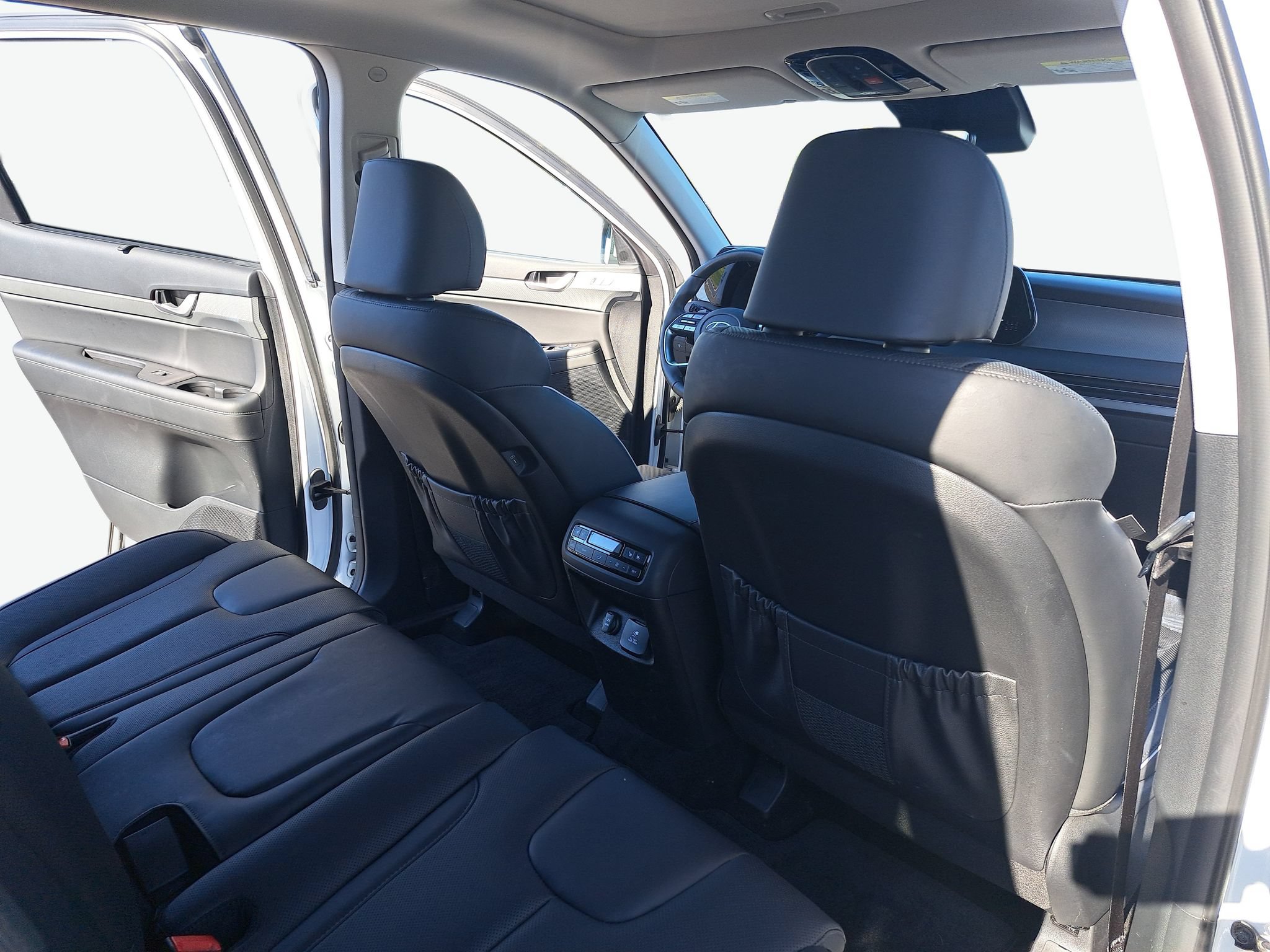 Used 2025 Hyundai Palisade SEL AWD/4WD image 12