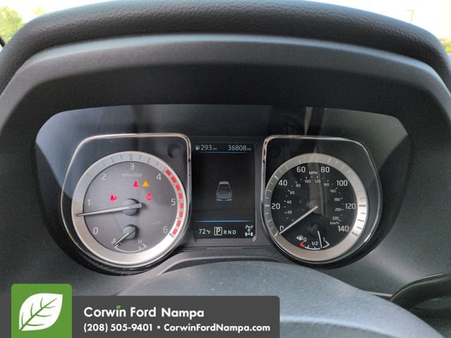 Used 2019 Nissan Titan SV AWD/4WD image 15