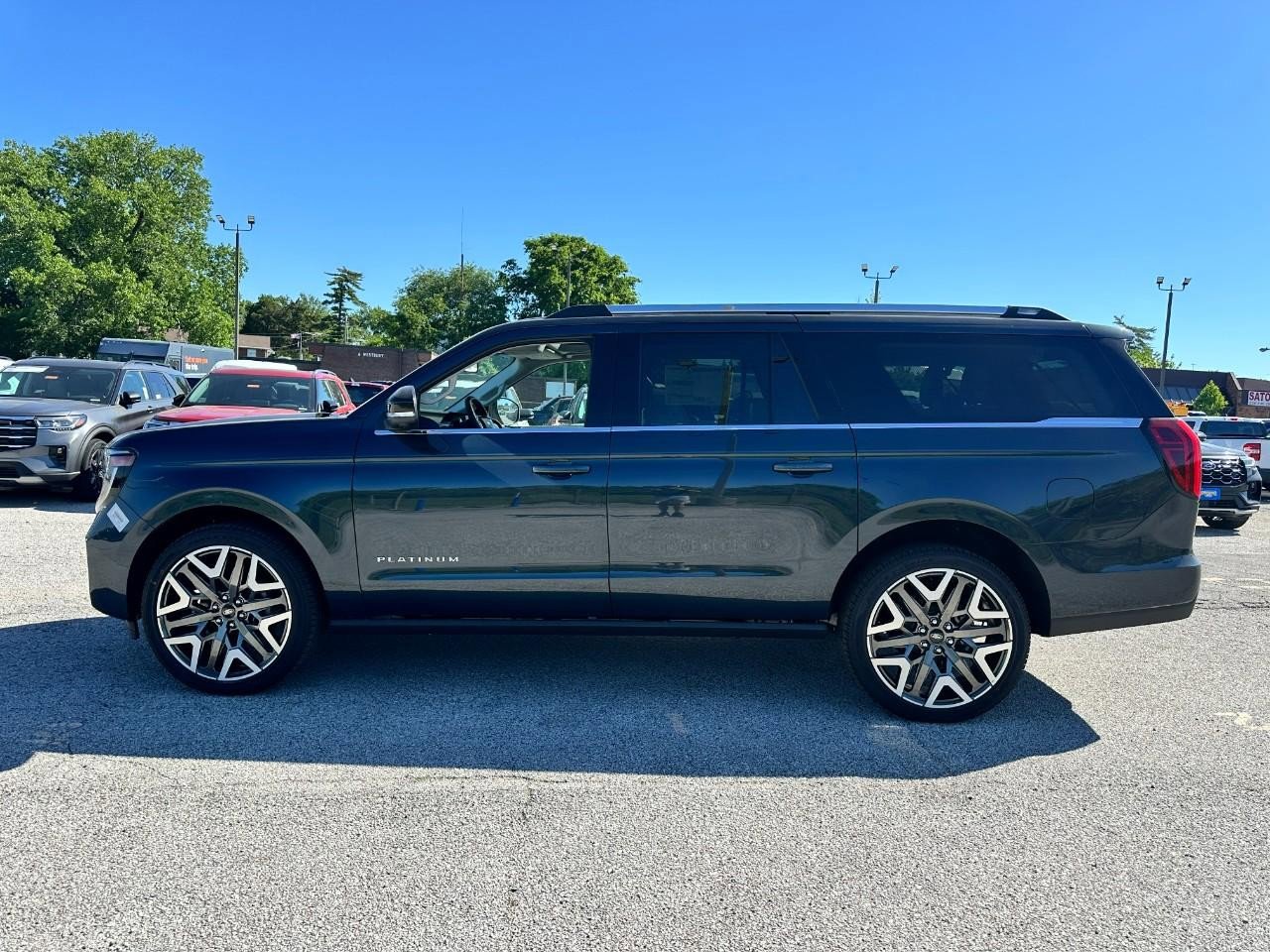 New 2026 Ford Expedition Max Platinum AWD/4WD image 2
