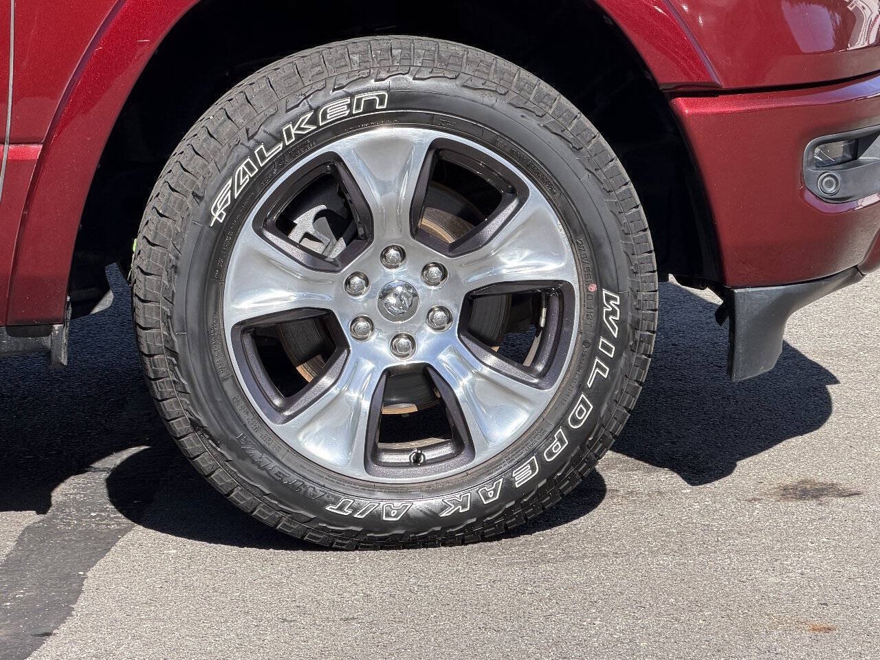 Used 2019 RAM 1500 Laramie w/ Sport Appearance Package AWD/4WD image 29