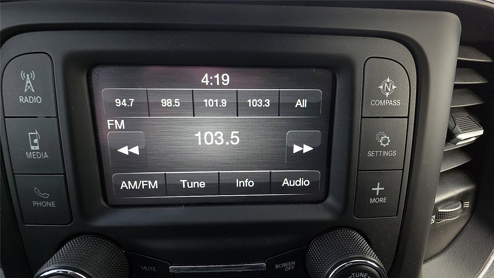 Used 2022 RAM 1500 Big Horn AWD/4WD image 17