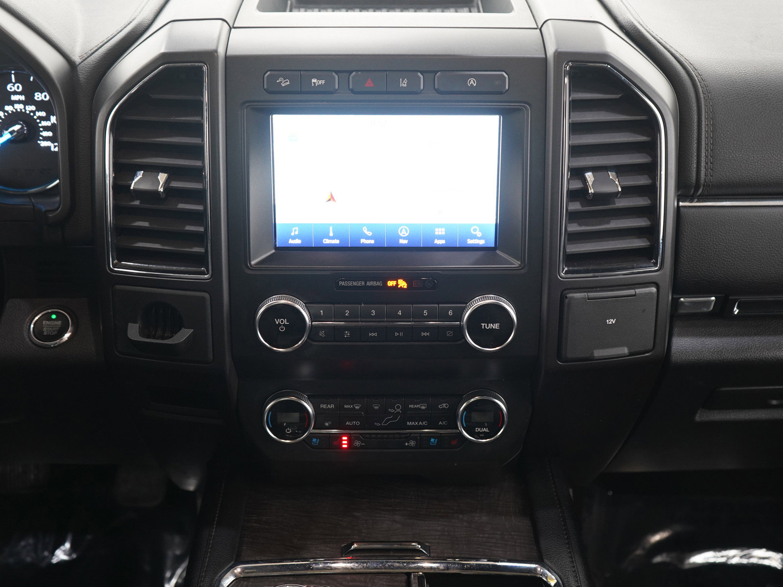 Used 2020 Ford Expedition Limited image 15