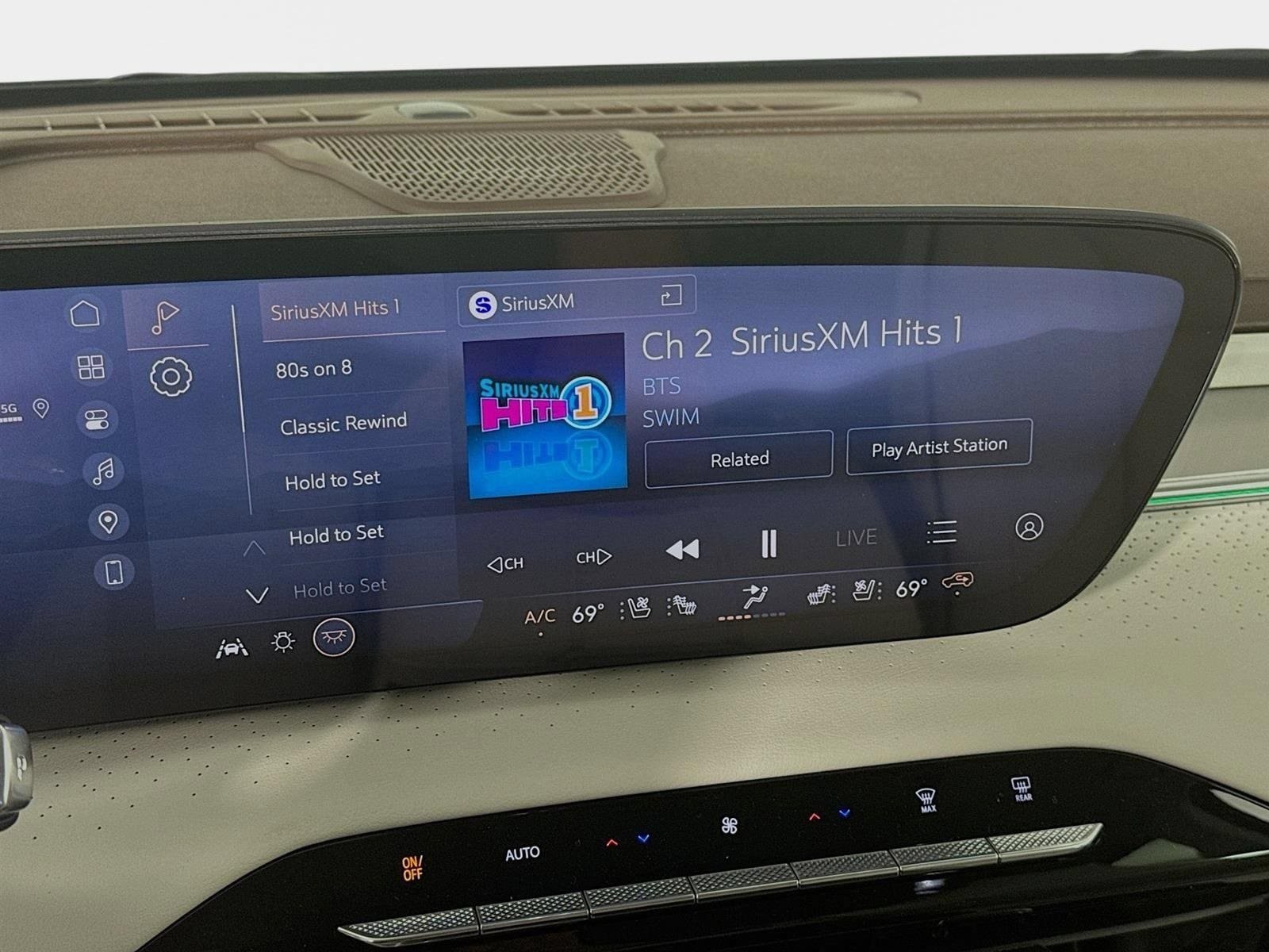 New 2026 Buick Enclave Avenir w/ Super Cruise Package FWD image 15