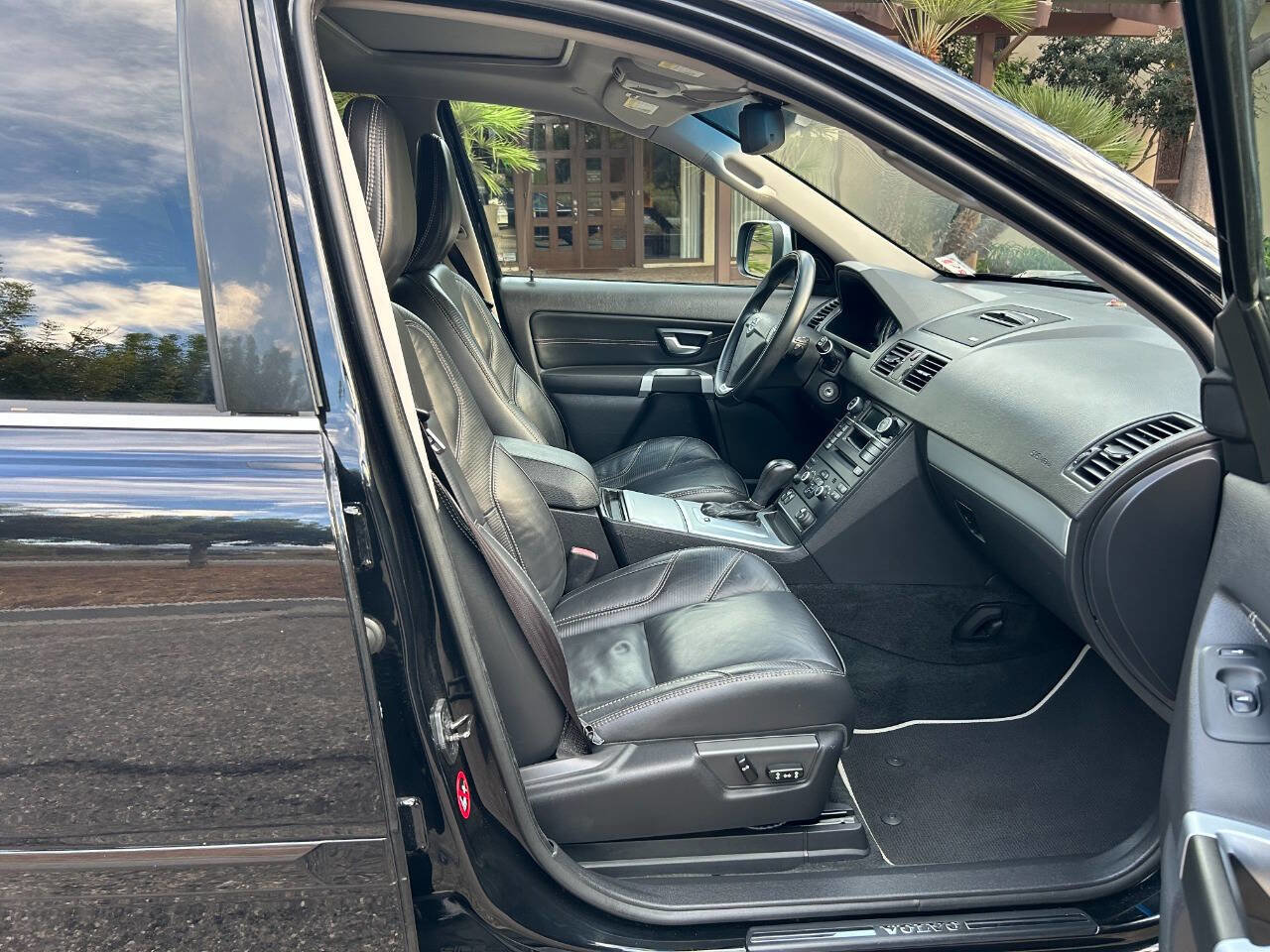 Used 2014 Volvo XC90 3.2 R-Design FWD image 34