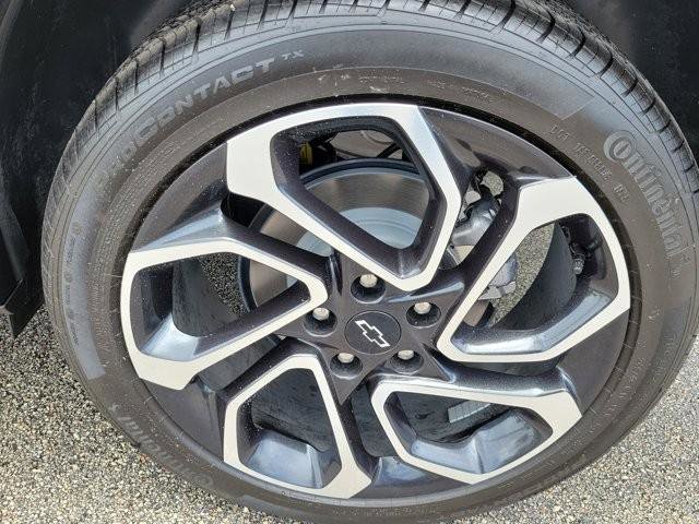 Used 2026 Chevrolet Trax RS FWD image 9