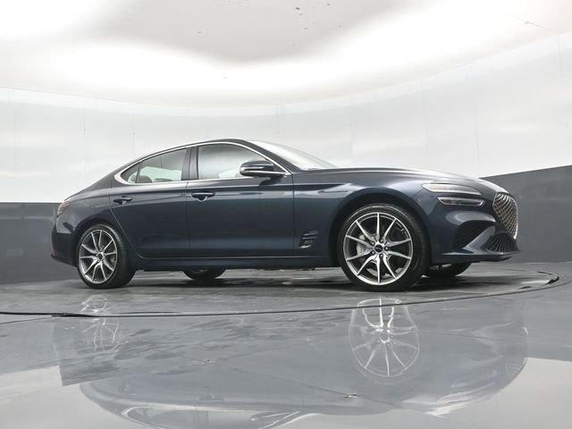 Used 2025 Genesis G70 2.5T image 38