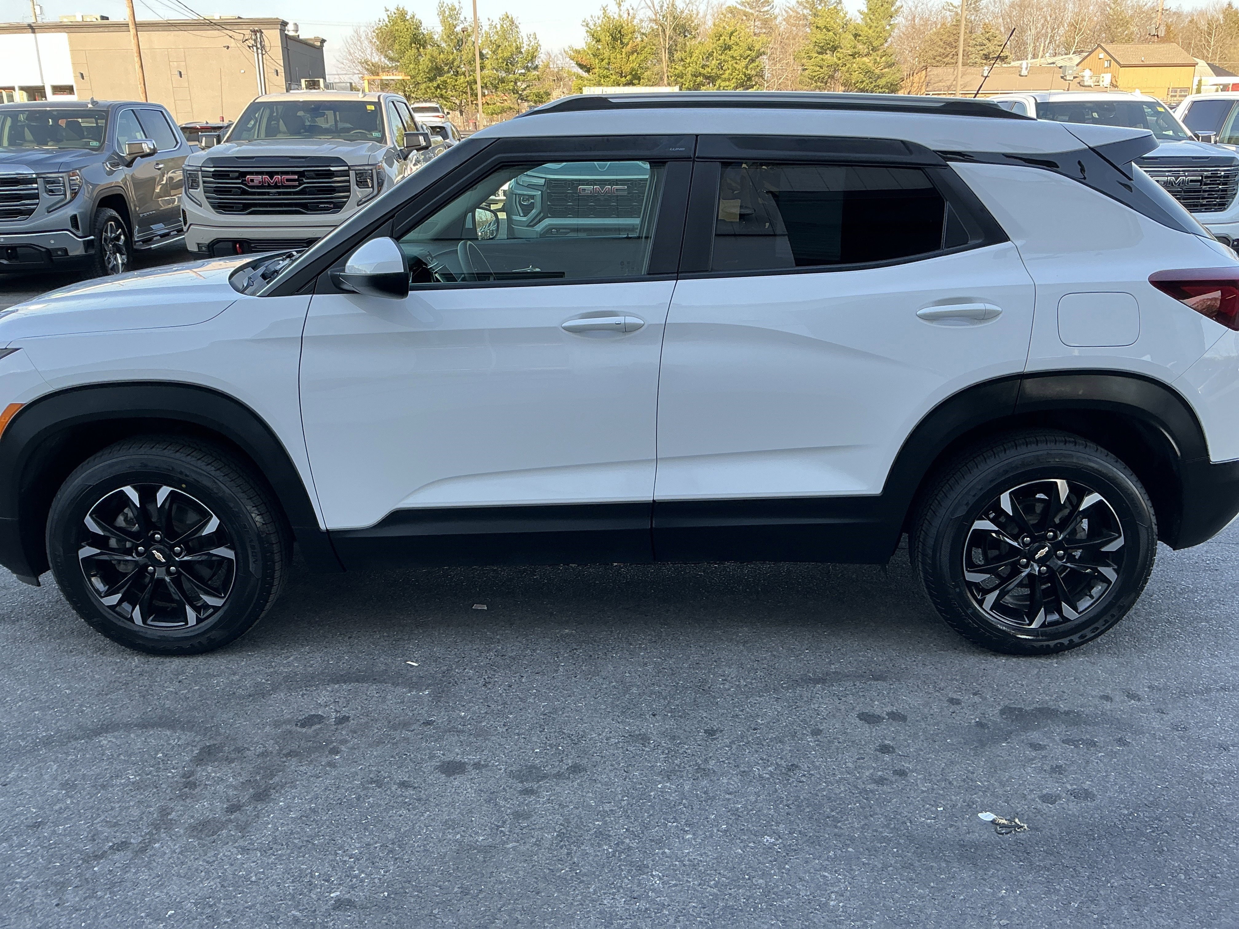 Used 2023 Chevrolet TrailBlazer LT w/ Convenience Package image 17